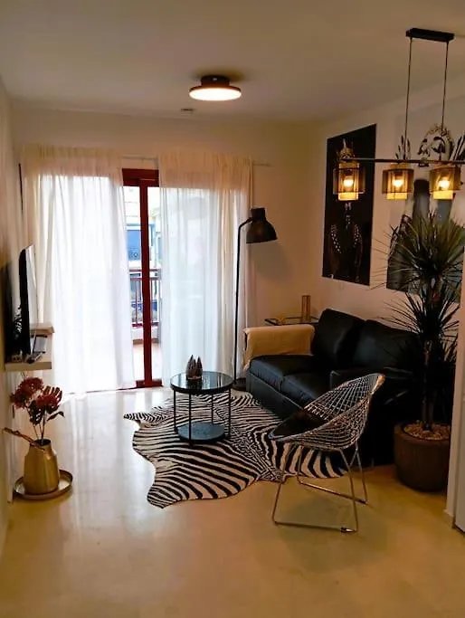 Piso Moderno Con Wifi Y Piscina Daire Palm-mar