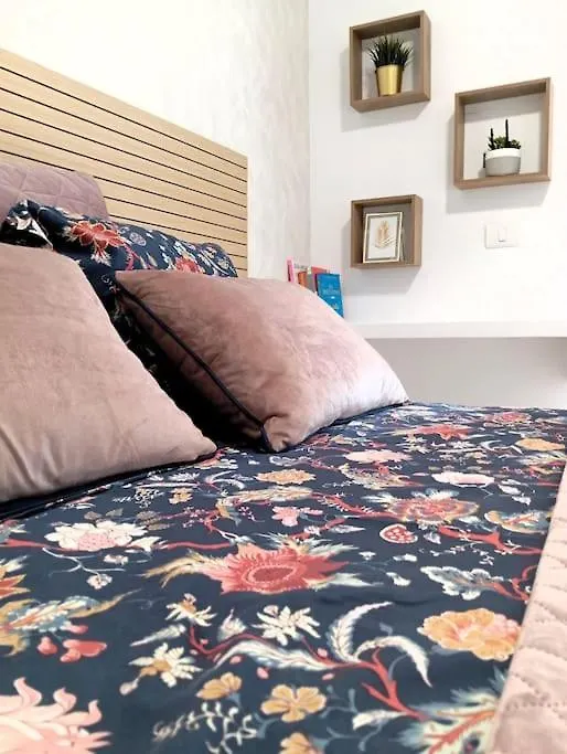 Piso Moderno Con Wifi Y Piscina Daire Palm-mar